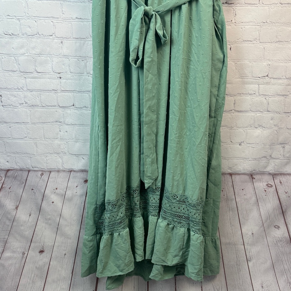 BloomChic Green Midi Dress with Lace Accents Plus Size 5X - Picture 5 of 8